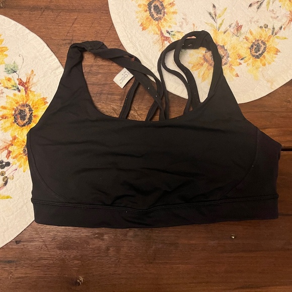 Black lululemon sports bra - Picture 1 of 2